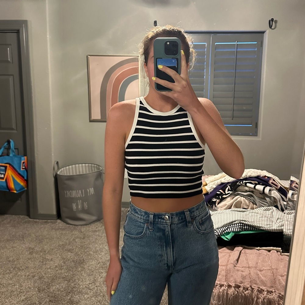 Black and white H&M tank top